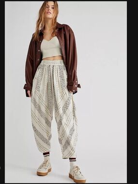 NWOT FREE PEOPLE ONCE A UPON A YARN DYE PANTS | LARGE